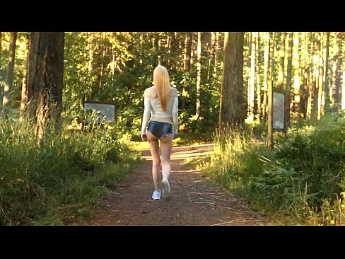 ❤️ Красивая женщина движется медленно, а не ню видео ❤ Порнушка на сайте sexonfire.ru